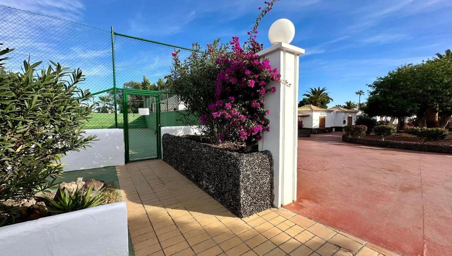 Sunny Daze Golf Del Sur Apartment San Miguel de Abona