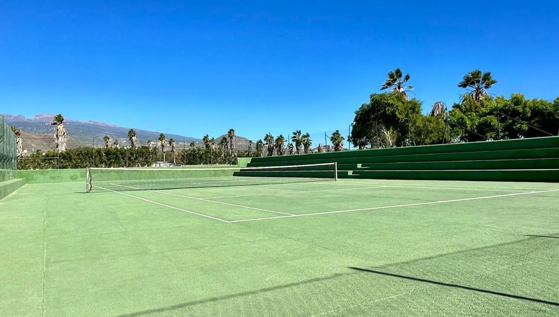 Sunny Daze Golf Del Sur Apartment San Miguel de Abona